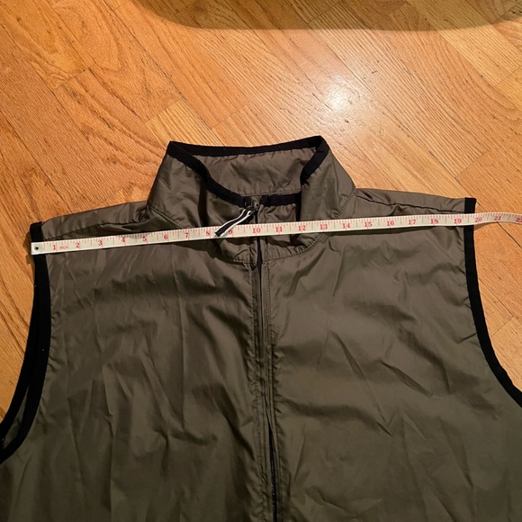 Nike Men’s Zip Up Vest Olive Green - Picture 6 of 9